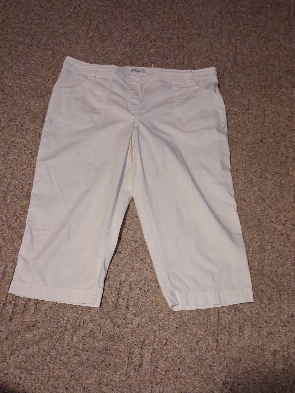 Kim Rogers Cream Knee-Length Bermuda Shorts